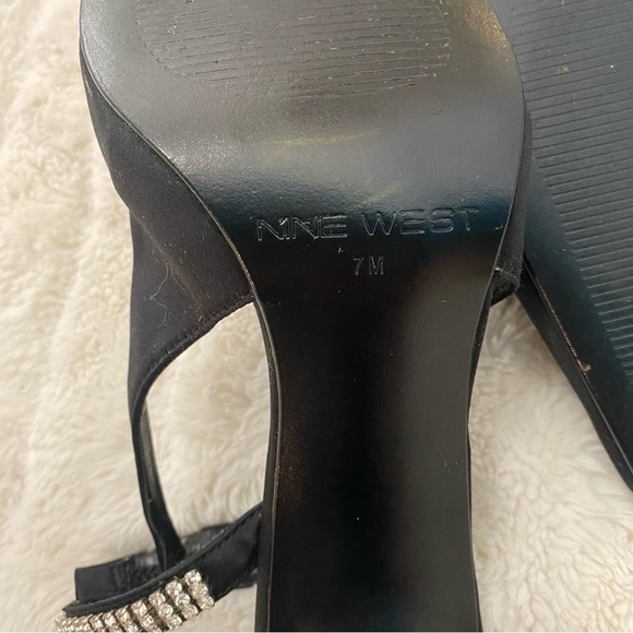 Nine West Black Satin Rhinestone Pointed Toe Slingback Heels Size 7 - Picture 11 of 11
